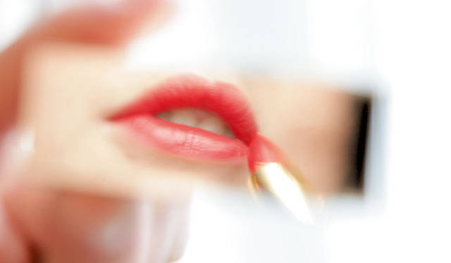 <strong>YVES SAINT LAURENT｜イヴ・サンローラン</strong>　「ルージュ ピュールクチュール」