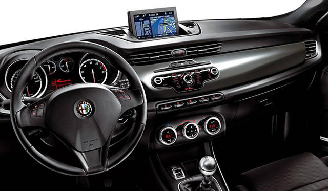 <b>ALFA ROMEO Giulietta｜アルファ ロメオ ジュリエッタ</b>