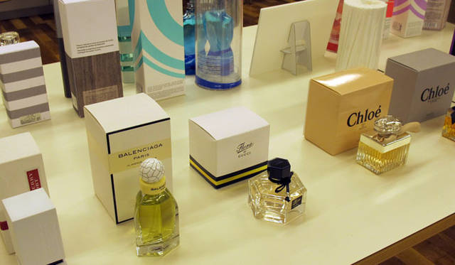 <strong>第1回 日本フレグランス大賞</strong>　審査会場