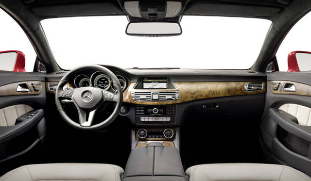 <b>Mercedes-Benz｜メルセデス・ベンツ CLS</b>