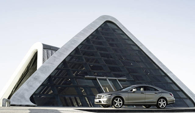<b>Mercedes-Benz｜メルセデス・ベンツ CLS</b>