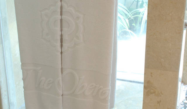 <strong>The Oberoi｜オベロイ</strong> これが感動させたバスタオル！この細やかさに遭遇したのはバリでははじめて