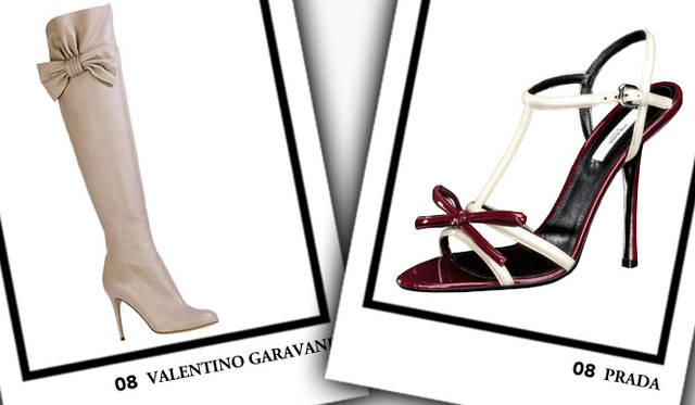 <strong>VALENTINO GARAVANI｜ヴァレンティノ ガラヴァーニ</strong>　左／ニーハイブーツ [H10cm]　17万4300円（ヴァレンティノ ガラヴァーニ／ヴァレンティノ インフォメーションデスク）</br><strong>PRADA｜プラダ</strong>　右／サンダル [H8.5cm]　7万5600円（予定価格）（プラダ／プラダ ジャパン）