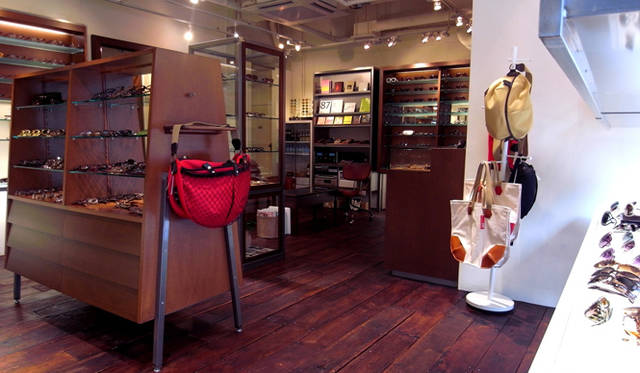 松浦俊夫｜from TOKYO MOON　9月26日 ON AIR　ファッション界の寵児、トム・フォードのあらたなる挑戦<br />世界の個性的なブランドを取り揃える「コンティニュエ」、こだわりをもつ大人にこそ足を運んでほしい私のお薦めショップです。ぜひ一度覗いてみてください。