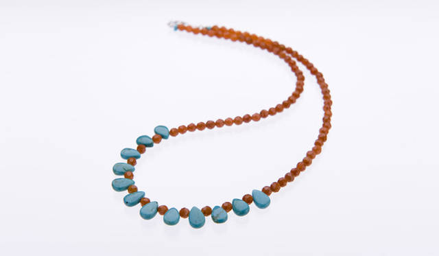 <strong>espressivo｜エスプレッシーヴォ</strong> ターコイズ×レッドアベンチュリン 1万5000円