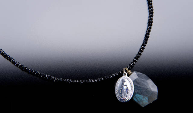 <strong>espressivo｜エスプレッシーヴォ</strong> ラブラドライト×スピネル 2万2000円