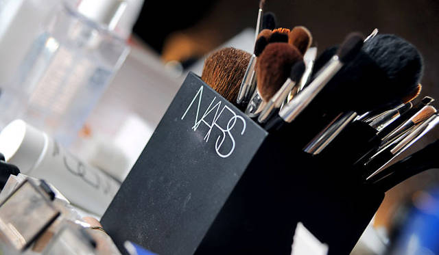 <strong>NARS｜ナーズ</strong>　「MARC JACOBS」 2010秋冬コレクション