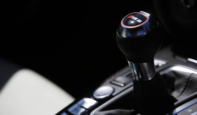 <b>Audi｜アウディ RS5</b>