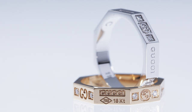 <strong>GUCCI｜グッチ</strong>　上／OTTO WG×2pt DIAMOND THIN RING 15万2250円、下／OTTO PG×2pt DIAMOND THIN RING 15万2250円（ともにGUCCI／グッチ ジャパン）