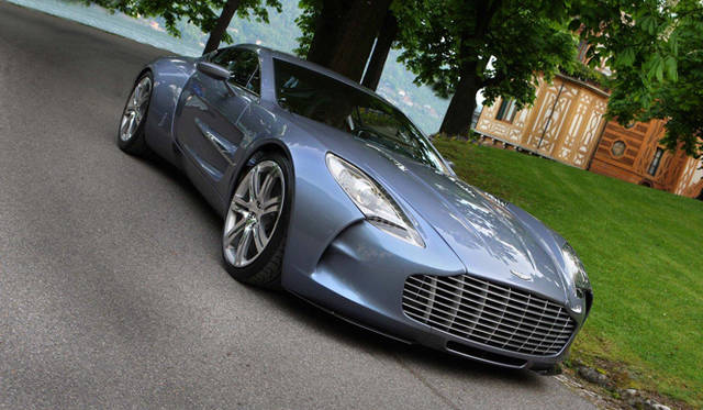 <b>ASTON MARTIN｜アストン マーティン ONE-77</b>