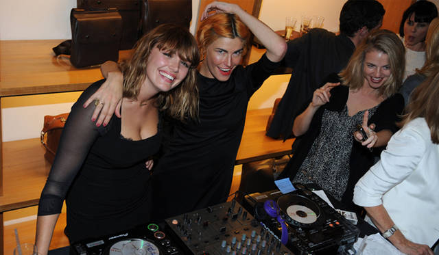 <strong>Kate Moss for LONGCHAMP</strong>　DJを務めた「Queens of Noize」。