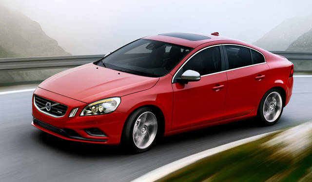 <strong>VOLVO｜ボルボ S60</strong> R Design