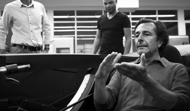 <b>Peugeot｜プジョー EX1</b>