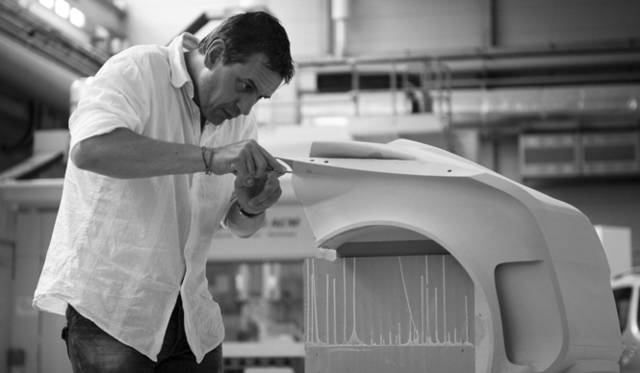 <b>Peugeot｜プジョー EX1</b>