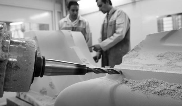 <b>Peugeot｜プジョー EX1</b>