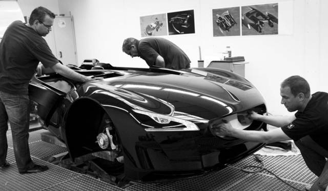 <b>Peugeot｜プジョー EX1</b>