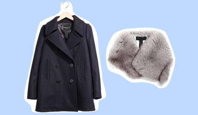 <strong>伊勢丹｜イセタン</strong>　（左）「ECHANTILLON No.4（エシャンティオン ナンバーフォー）」のPコートはシルエットに注目！　袖を通せばその秀逸さに気づくはず。　コート　8万29500円、（右）ゴージャスなフォックスファーのストールは左右でカッティングが異なるアシンメトリーなデザイン。エレガントな印象の強いファーストールにもエッジをプラス！　ファーストール　7万3500円　（以上エシャンティオン ナンバーフォー／伊勢丹新宿店）