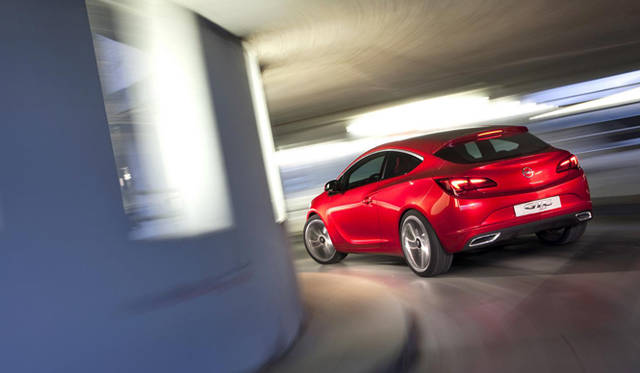 <strong>OPEL GTC Paris｜オペル GTC パリ</strong>