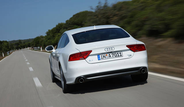 <strong>AUDI｜アウディ A7 </strong>