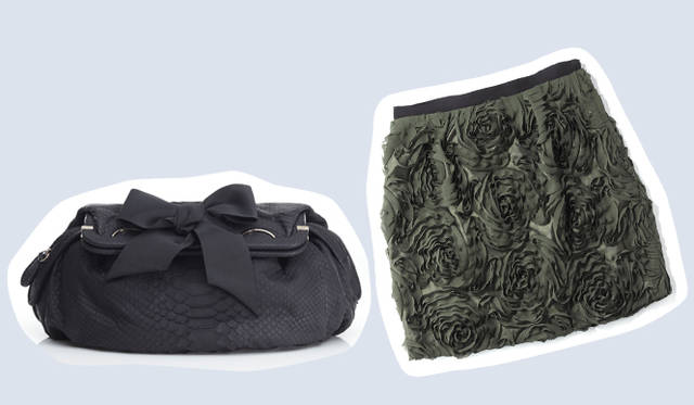 <strong>ESTNATION｜エストネーション</strong>　左／おおぶりのリボンディテールがパーティーシーンにふさわしい華やかな印象を演出。クラッチバッグ 24万1500円（ザリアーニ）、右／ローズを繊細に形作るディテールが全面にほどこされたゴージャスなスカートは思い切りフェミニンに着こなしたい！　スカート 2万7300円（エストネーション ビス）（ともにエストネーション）