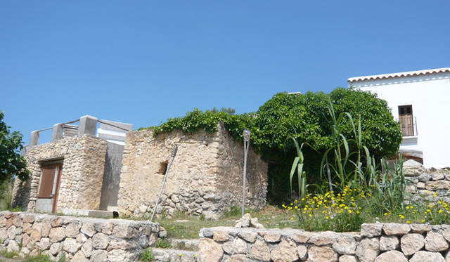 Ibiza Chillout Lounge Vol.01｜ようこそ、楽園 イビザへ　イビサの伝統的住居は、築数百年にもなるものも！