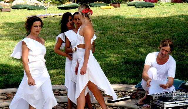 Ibiza Chillout Lounge Vol.03｜MUSIC　「食」をアート＆ヒーリングメソッドにする集団「ZENSES」による映画のワンシーンのような演出に日常を忘れリラックス。