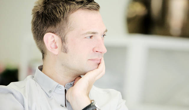 連載・伊藤嶺花｜ゲスト ニコライ・バーグマンさん（フラワーアーティスト）