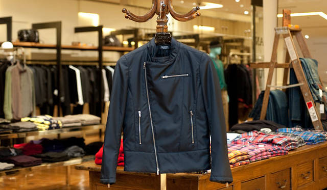 <strong>BARNEYS NEW YORK｜バーニーズ　ニューヨーク</strong>　「MARCO TAGLIAFERRI（マルコ タリアフェリ）」ライダース 9万3450円