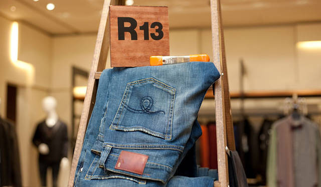 <strong>BARNEYS NEW YORK｜バーニーズ　ニューヨーク</strong>　「R13(R13)」ジーンズ 3万1500円