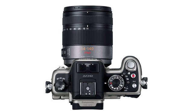 <strong> Panasonic｜パナソニック</strong>　世界最速 約0.1秒AF機能搭載デジタル一眼カメラ 「LUMIX DMC- GH2H シルバー」 10月29日（金）発売