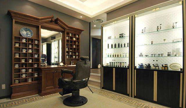 <strong>ヘアサロン大野グループ</strong>　『艶出専科』本店