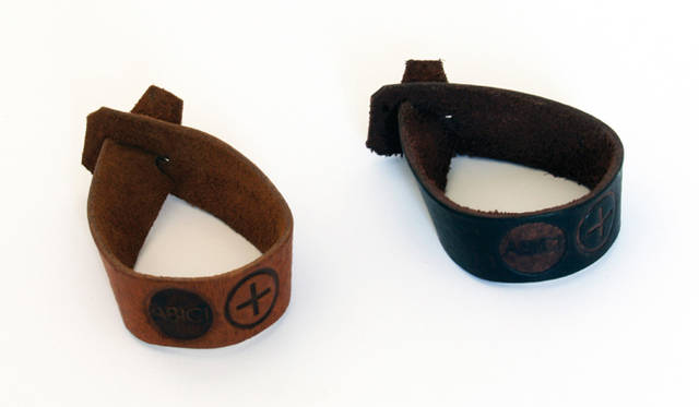 <strong>ABICI｜アビチ</strong>　レザーハブシャイナー （HUB SHINER IN REAL LEATHER）