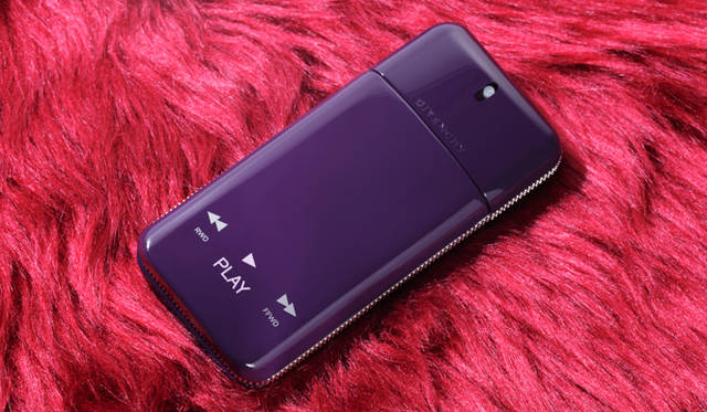 フレグランス特集｜<strong>PARFUMS GIVENCHY（パルファム ジバンシイ）</strong> プレイ フォー ハー インテンス オーデパルファム　9975円(50mL)