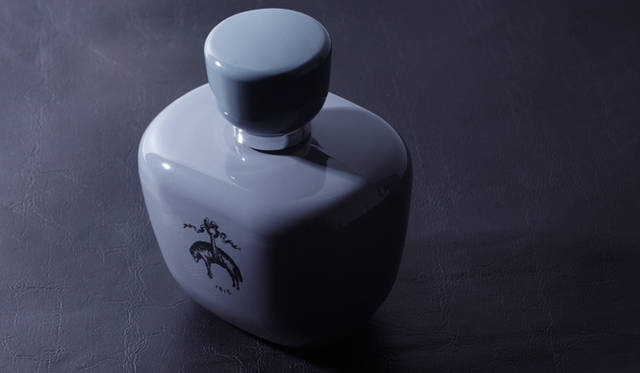 フレグランス特集｜<strong>BLACK FLEECE BY Brooks Brothers（ブラック フリース バイ ブルックス ブラザーズ）</strong> ブルックス ブラザーズ ブラック フリース メン オーデトワレ　1万4175円（125mL） 