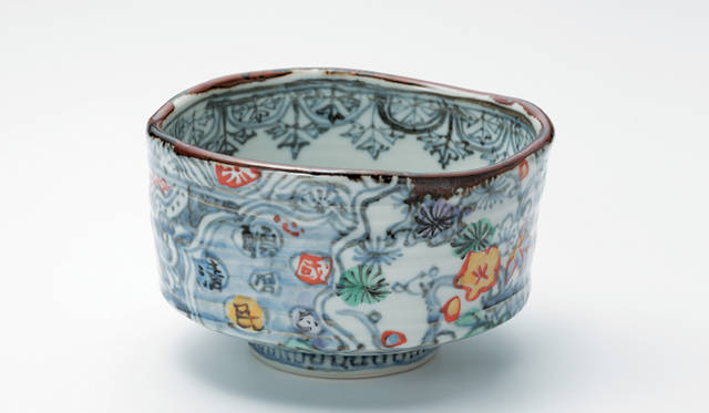 <strong>三越｜MITSUKOSHI　「Happy Tea Time」　“マイ ファースト マッチャワン”</strong>　和田一人　染錦祥瑞　茶碗　3万1500円