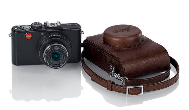 <strong>Leica｜ライカ</strong>　ライカ D-LUX 5　ショルダーストラップ付きのエレガントなレザーケース