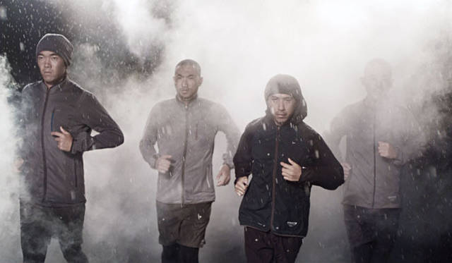 <strong>NIKE｜ナイキ</strong>　「NIKE × UNDERCOVER GYAKUSO<u>U</u>」