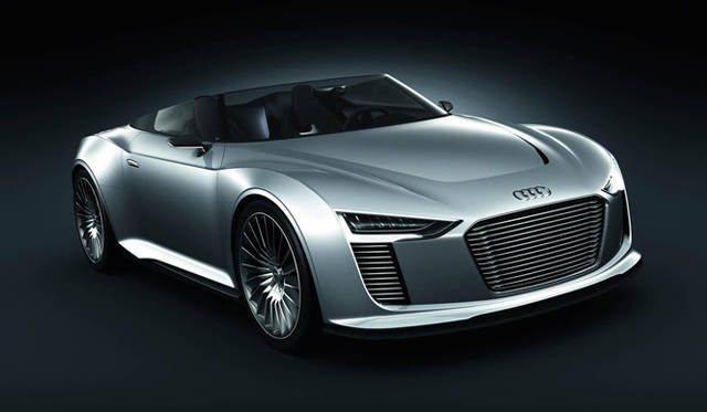 <strong>AUDI e TRON SPYDER｜アウディ e トロン スパイダー</strong>