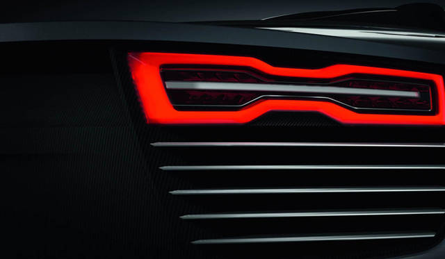 <strong>AUDI e TRON SPYDER｜アウディ e トロン スパイダー</strong>