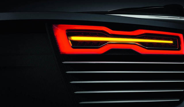 <strong>AUDI e TRON SPYDER｜アウディ e トロン スパイダー</strong>