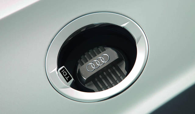 <strong>AUDI e TRON SPYDER｜アウディ e トロン スパイダー</strong>