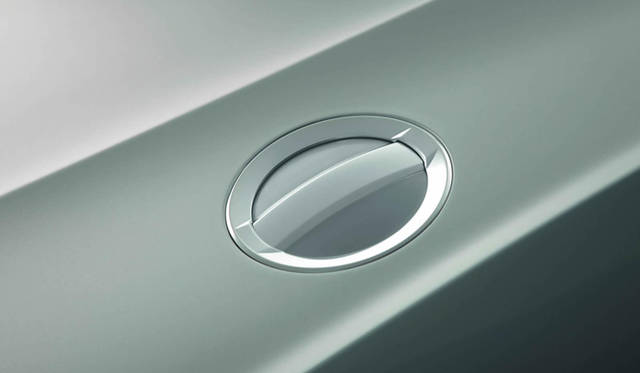 <strong>AUDI e TRON SPYDER｜アウディ e トロン スパイダー</strong>