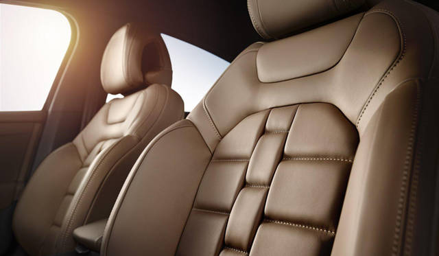 <strong>CITROEN｜シトロエン DS4</strong>