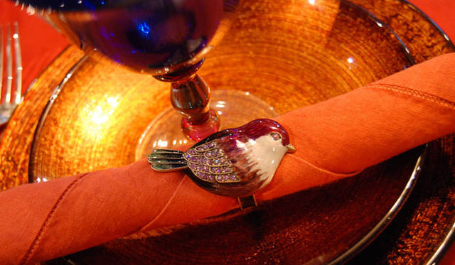 <strong>和気雅美｜FLORALUXE </strong>　 FLORALUXEの秋のテーマカラーは“紫と青”