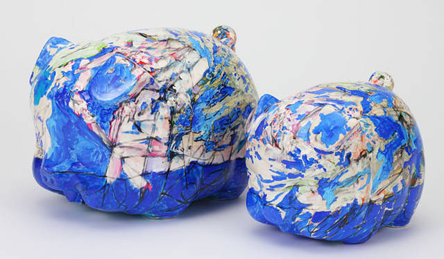 <strong>DESIGNTIDE TOKYO 2010｜伊勢丹新宿店</strong>　本館5階＝インテリア特設会場 「PIGGY BANK COLLECTION」<br>Make up PIGGY BANK COLLECTION ― 懐かしのブタの貯金箱コレクション ―　「松岡 亮（アーティスト）」