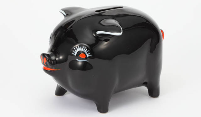 <strong>DESIGNTIDE TOKYO 2010｜伊勢丹新宿店</strong>　本館5階＝インテリア特設会場 「PIGGY BANK COLLECTION」<br>VINTAGE PIGGY BANK COLLECTION