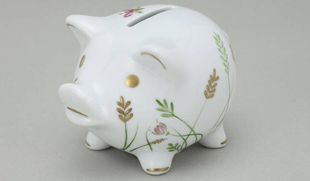 <strong>DESIGNTIDE TOKYO 2010｜伊勢丹新宿店</strong>　本館5階＝インテリア特設会場 「PIGGY BANK COLLECTION」<br>WORLD PIGGY BANK COLLECTION　「ロールセリニャック（食器ブランド／フランス）」