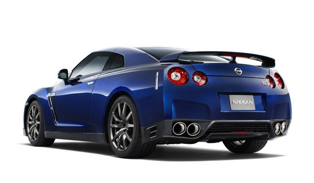<strong>日産｜NISSAN GT-R</strong>