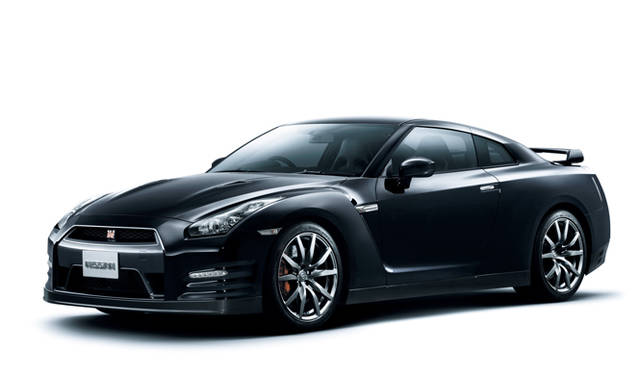 <strong>日産｜NISSAN GT-R</strong><br>メテオフレークブラックパール