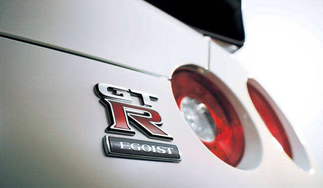 <strong>日産｜NISSAN GT-R</strong><br>エゴイスト｜EGOIST
